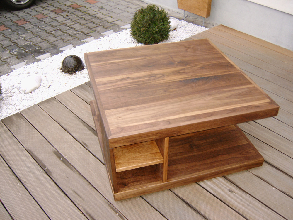 Tische, Wohnzimmertische vom Schreiner aus Massivholz